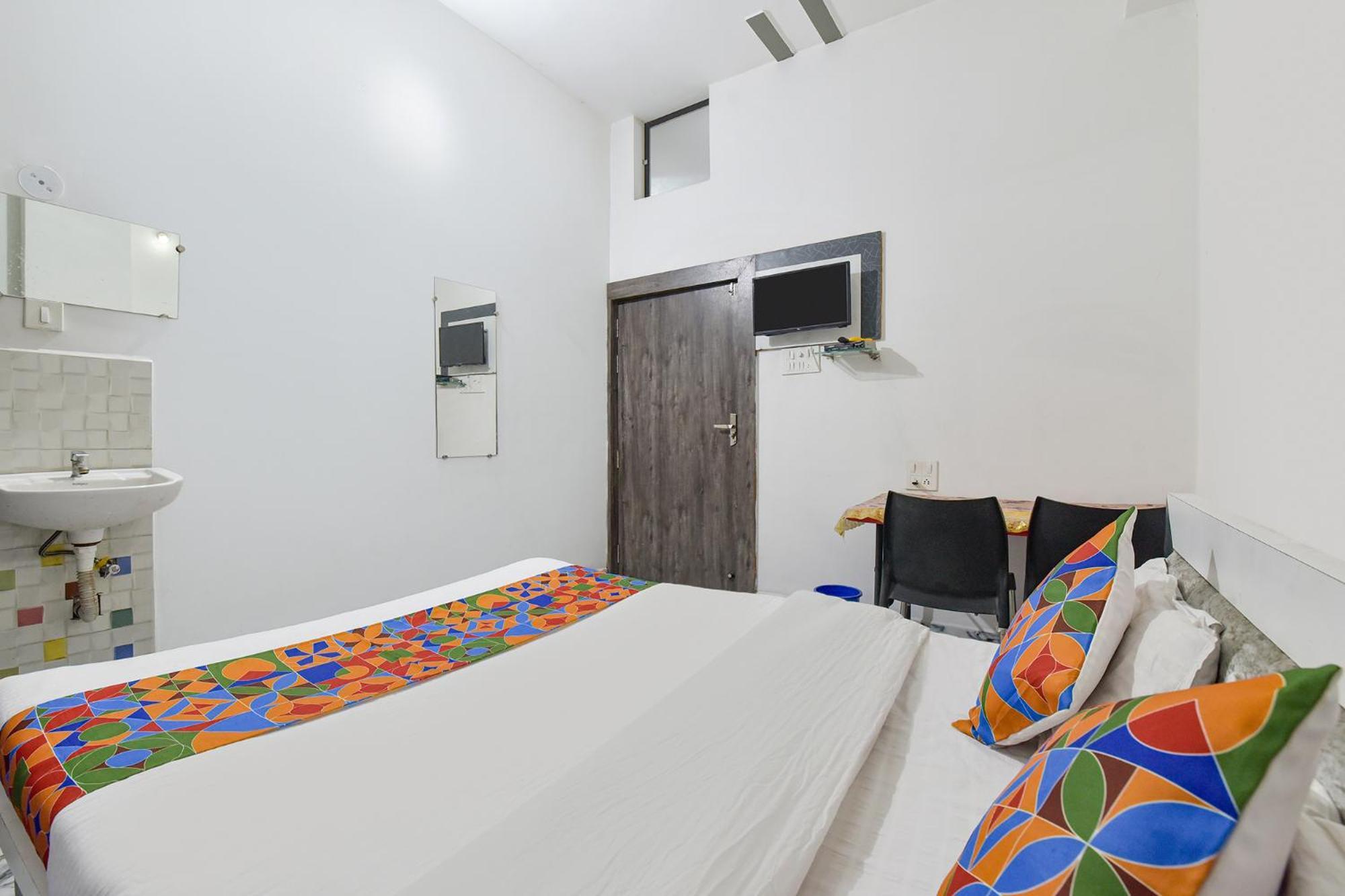 Fabexpress Soni Palace Ujjain Extérieur photo