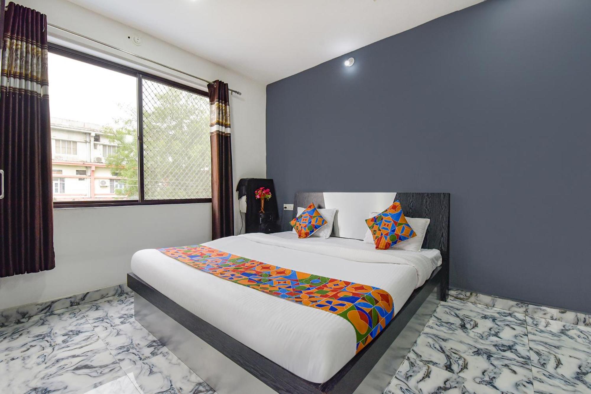 Fabexpress Soni Palace Ujjain Extérieur photo